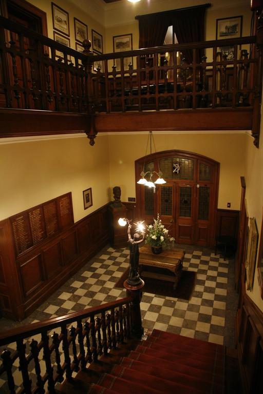 Kimberley Club Guesthouse מראה חיצוני תמונה